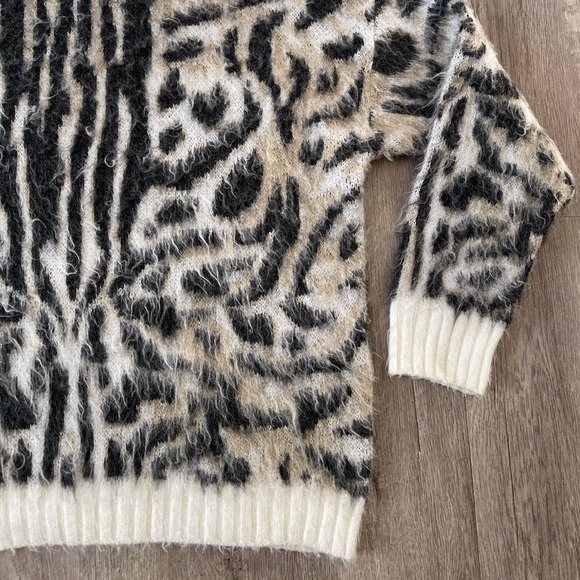 Nordstrom BP Animal Print Abstract Long Sleeve Sweater Size S - Picture 5 of 8